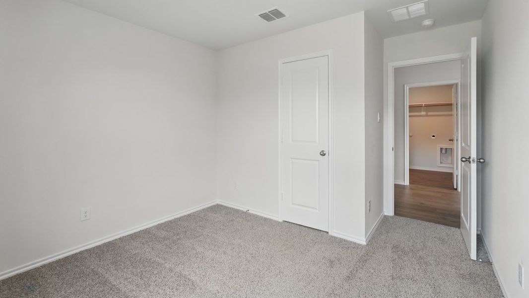 Spacious, unfurnished interior of a new home in Waverly Estates, Josephine (Image 19).