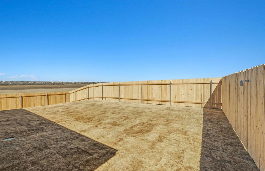 Exterior details and patio area of a home in Larson Crossing, Elgin (Image 4).