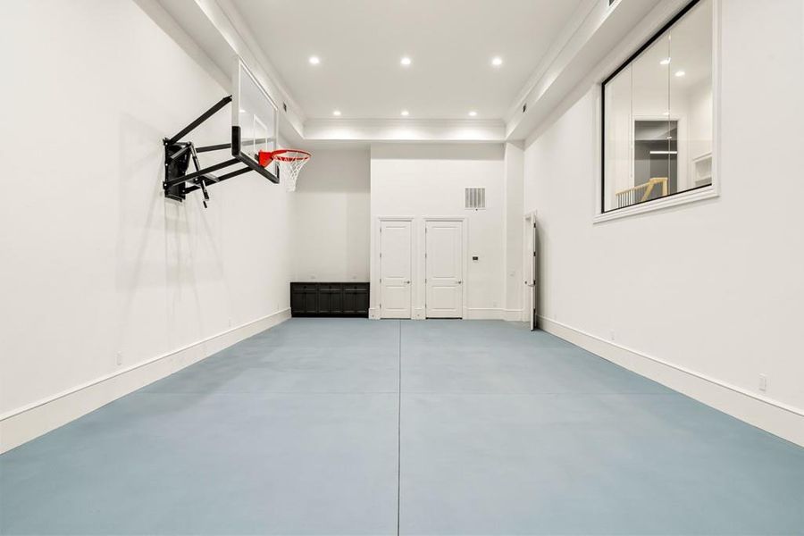 Spacious, unfurnished interior of a new home in , Milton (Image 95).