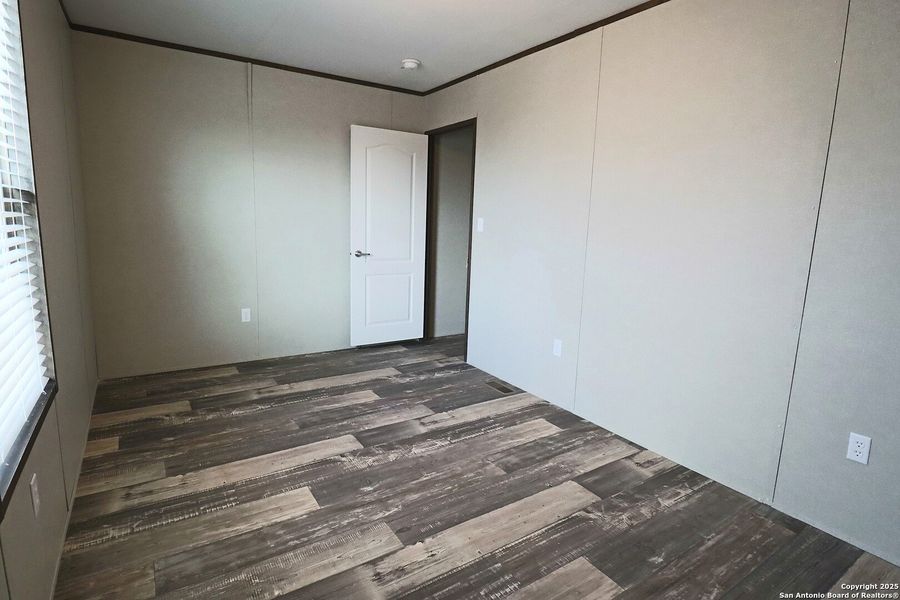 Spacious, unfurnished interior of a new home in , Poteet (Image 14).