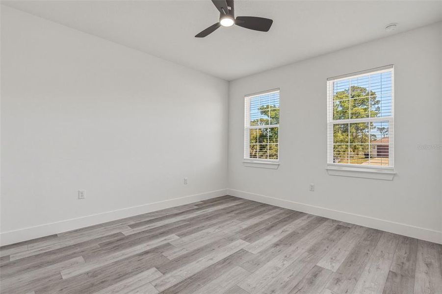 Spacious, unfurnished interior of a new home in , North Port (Image 19).