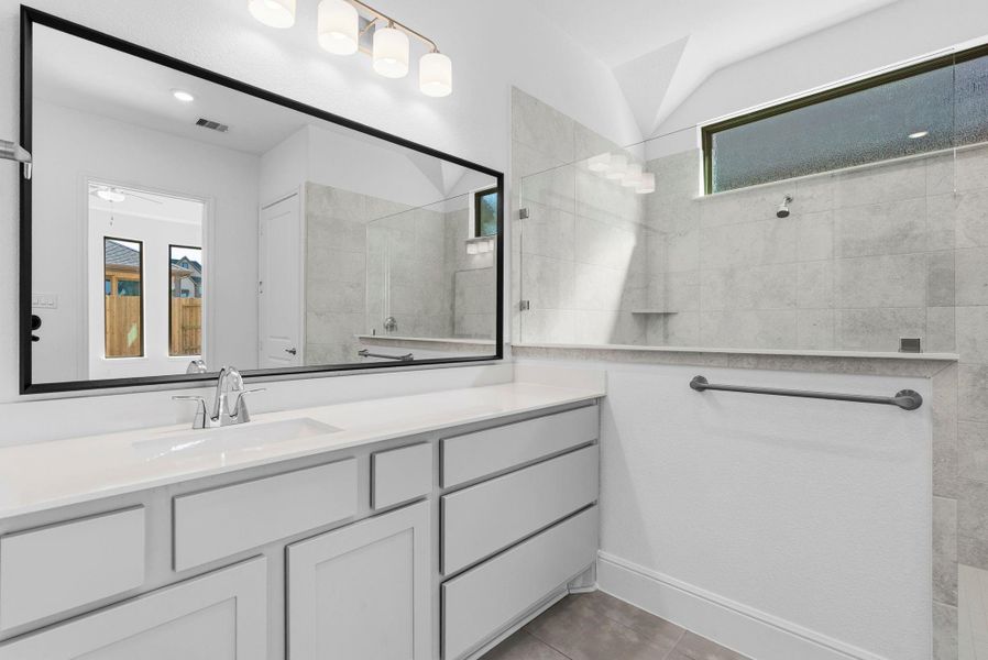 Furnished interior view inside a new home in Chambers Creek, Willis (Image 6).