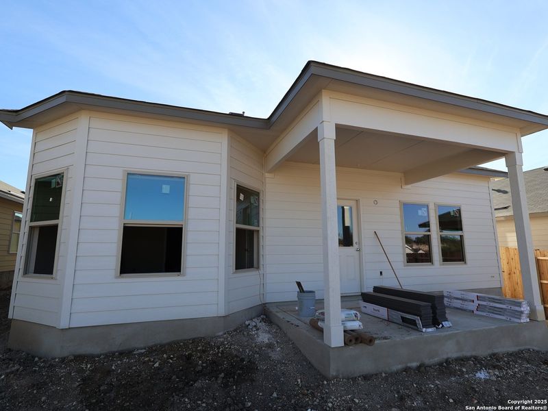 Image 31 of a home in Agave.