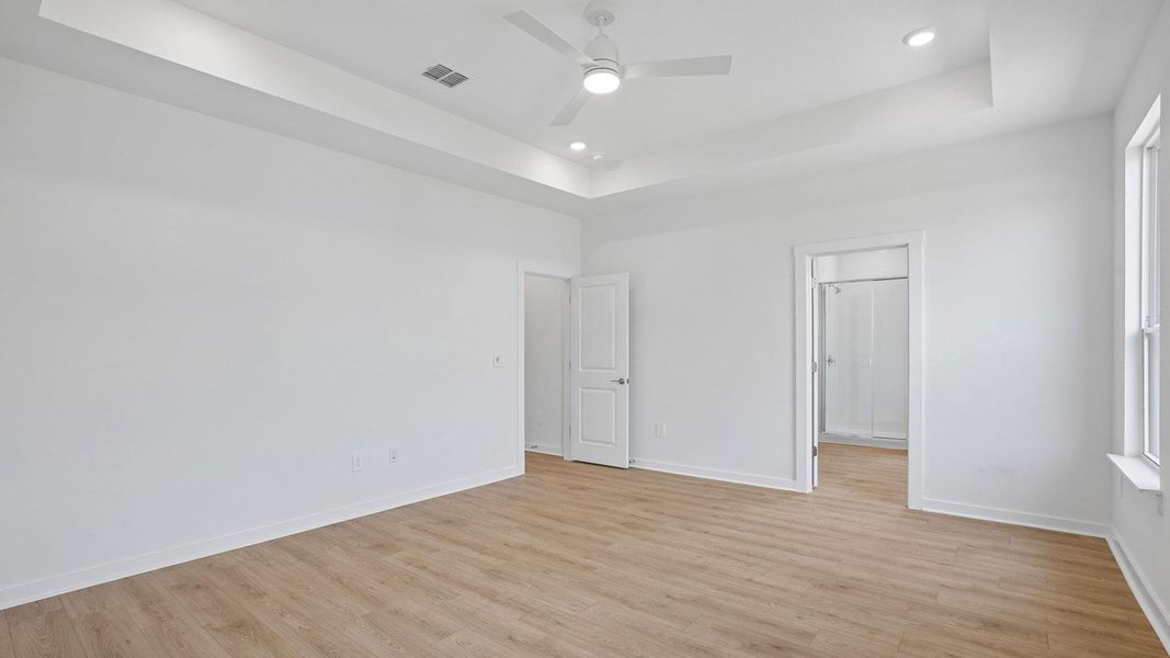 Spacious, unfurnished interior of a new home in Rosenbusch Ranch, Leander (Image 21). Spacious, unfurnished interior of a new home in Rosenbusch Ranch, Leander (Image 21).