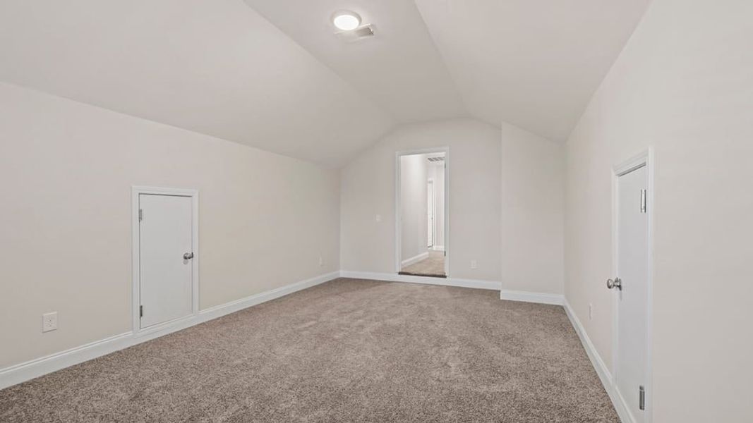 Spacious, unfurnished interior of a new home in Palmetto Valley, Anderson (Image 28).