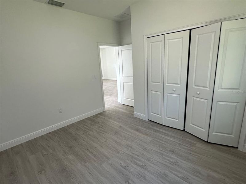 Spacious, unfurnished interior of a new home in , Citrus Springs (Image 22).