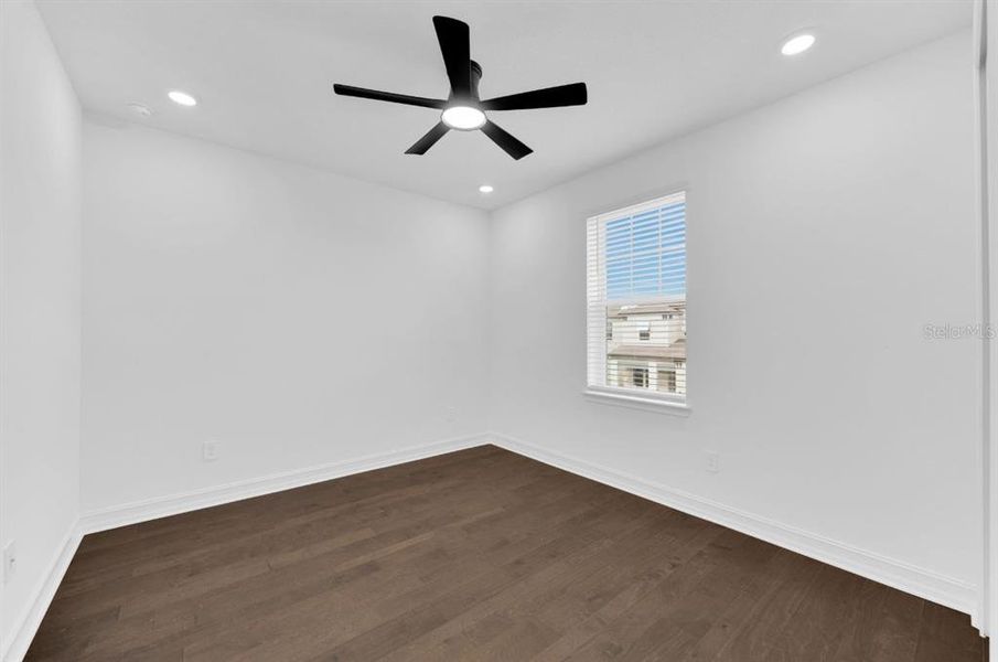 Spacious, unfurnished interior of a new home in SouthShore Yacht Club, Ruskin (Image 45). Spacious, unfurnished interior of a new home in SouthShore Yacht Club, Ruskin (Image 45).