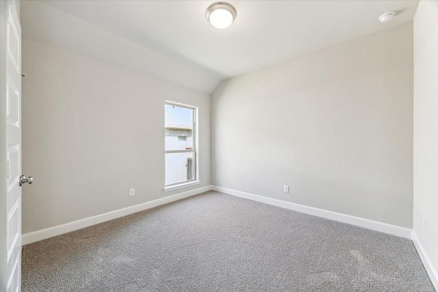 Spacious, unfurnished interior of a new home in Escondido, Magnolia (Image 19).