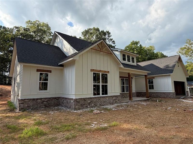 Image 6 of a home in .