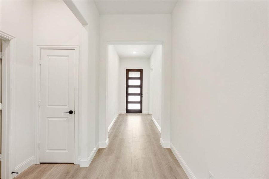 Spacious, unfurnished interior of a new home in Meadow Vista 60-65, Anna (Image 31). Spacious, unfurnished interior of a new home in Meadow Vista 60-65, Anna (Image 31).