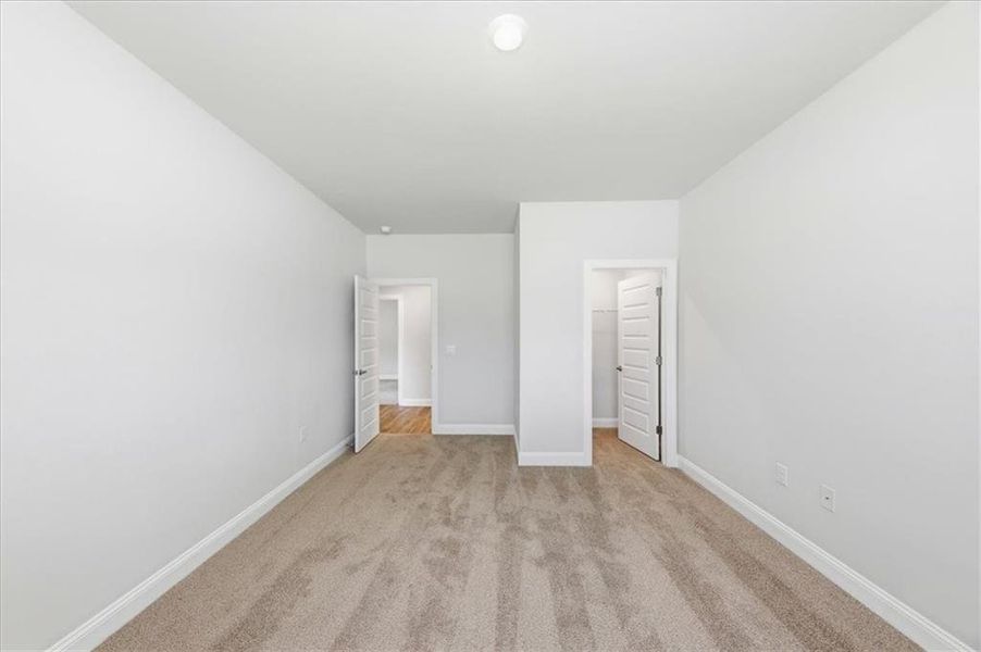 Spacious, unfurnished interior of a new home in Tuscany Hills, Douglasville (Image 27). Spacious, unfurnished interior of a new home in Tuscany Hills, Douglasville (Image 27).