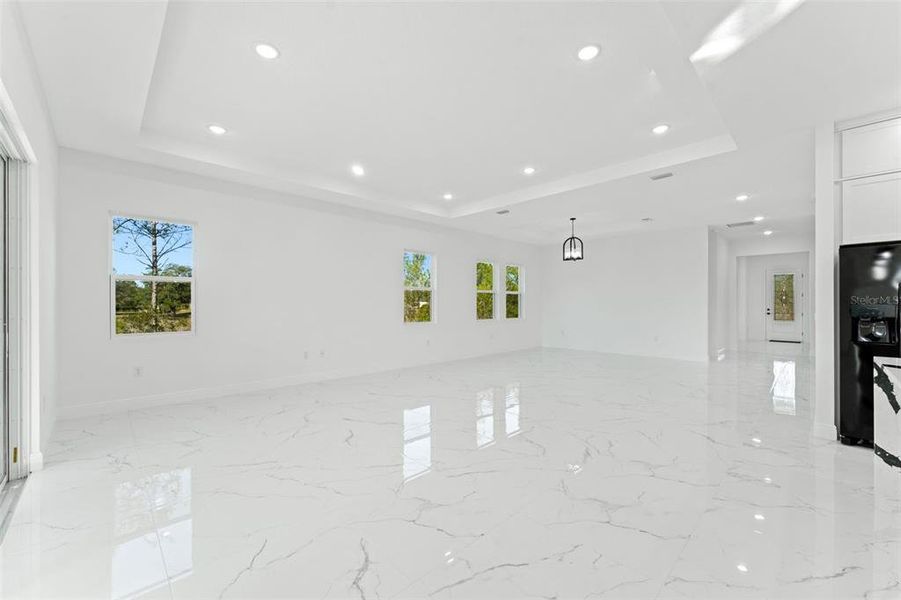 Spacious, unfurnished interior of a new home in , Orlando (Image 23).
