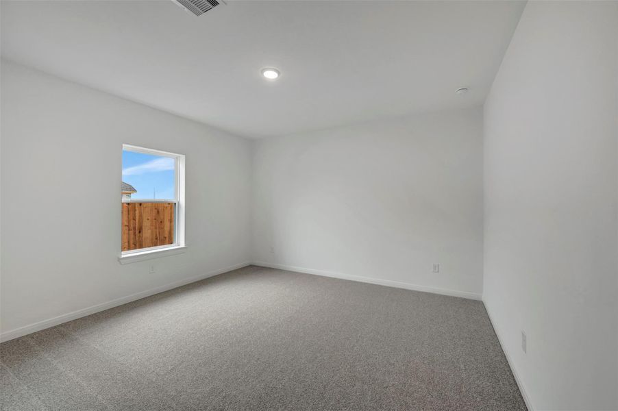 Spacious, unfurnished interior of a new home in The Grand Prairie 50’, Hockley (Image 25).