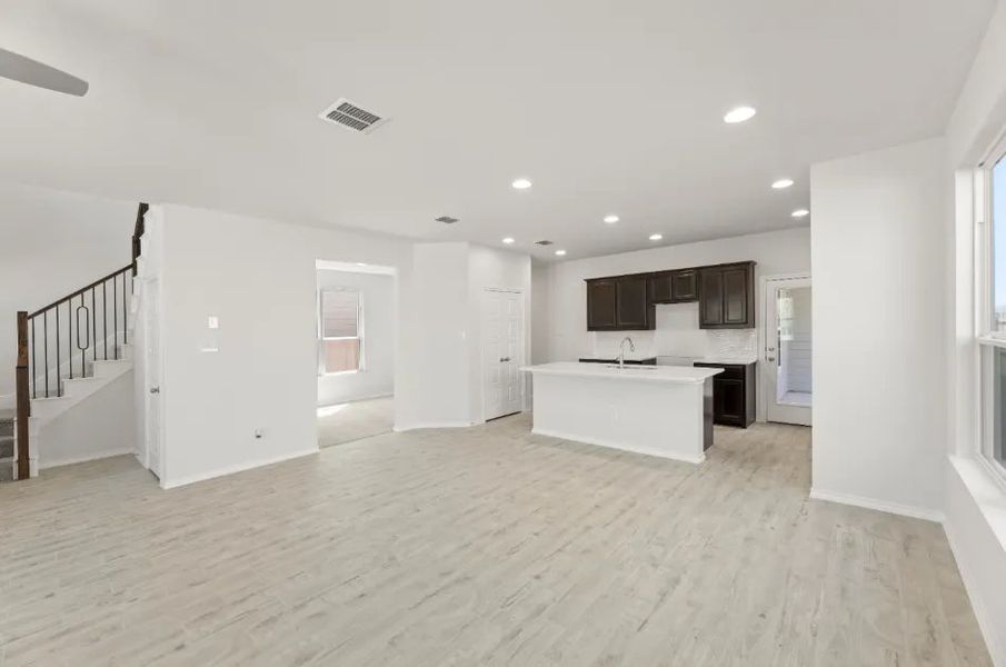 Front exterior of a new home in Heartland, Heartland, TX, highlighting curb appeal (Image 9). Front exterior of a new home in Heartland, Heartland, TX, highlighting curb appeal (Image 9).