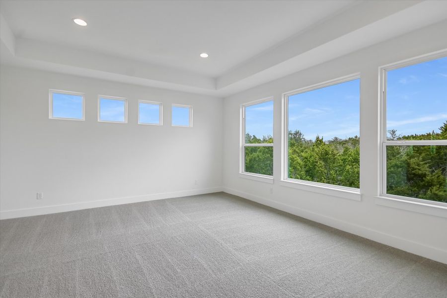 Representative unfurnished interior of a home built from the Santa Barbara II by Giddens Homes in Scofield Farms Estates, Georgetown (Image 168).
