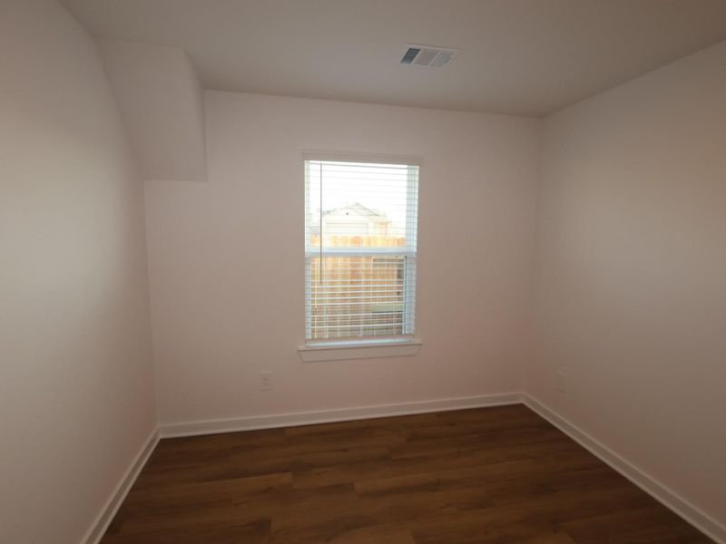 Spacious, unfurnished interior of a new home in Moran Ranch, Willis (Image 20).