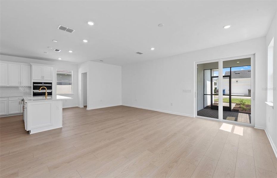 Spacious, unfurnished interior of a new home in , Bradenton (Image 20). Spacious, unfurnished interior of a new home in , Bradenton (Image 20).