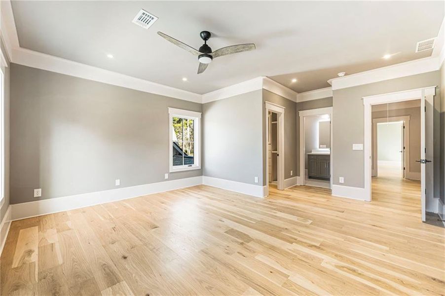 Spacious, unfurnished interior of a new home in , Alpharetta (Image 101).