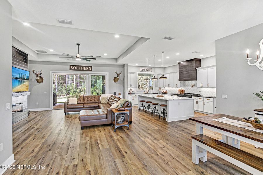 Furnished interior view inside a new home in , Green Cove Springs (Image 7).