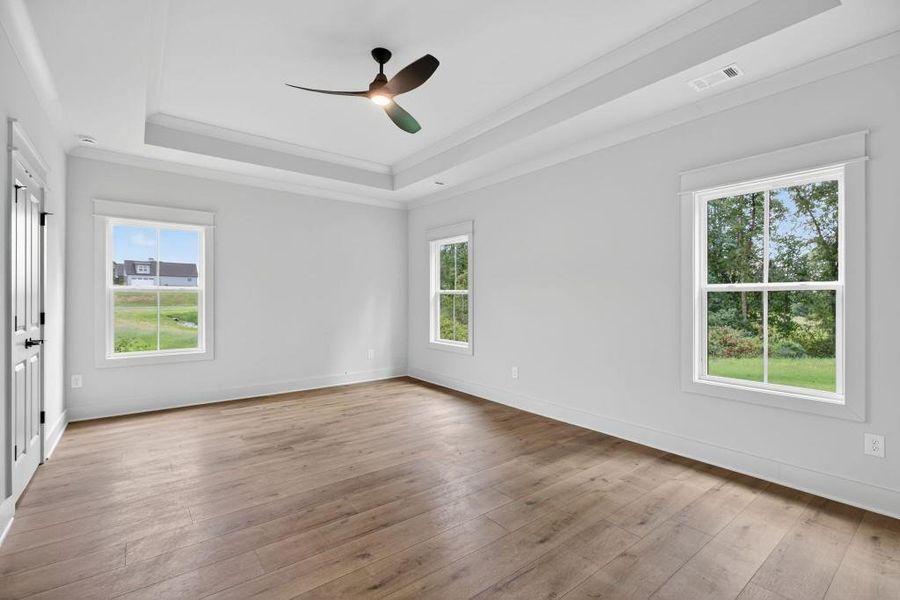 Spacious, unfurnished interior of a new home in , Dallas (Image 17).