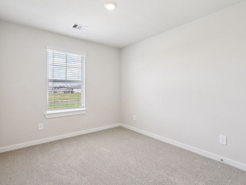 Spacious, unfurnished interior of a new home in Riviera Pines - Classic Series, Huffman (Image 17).