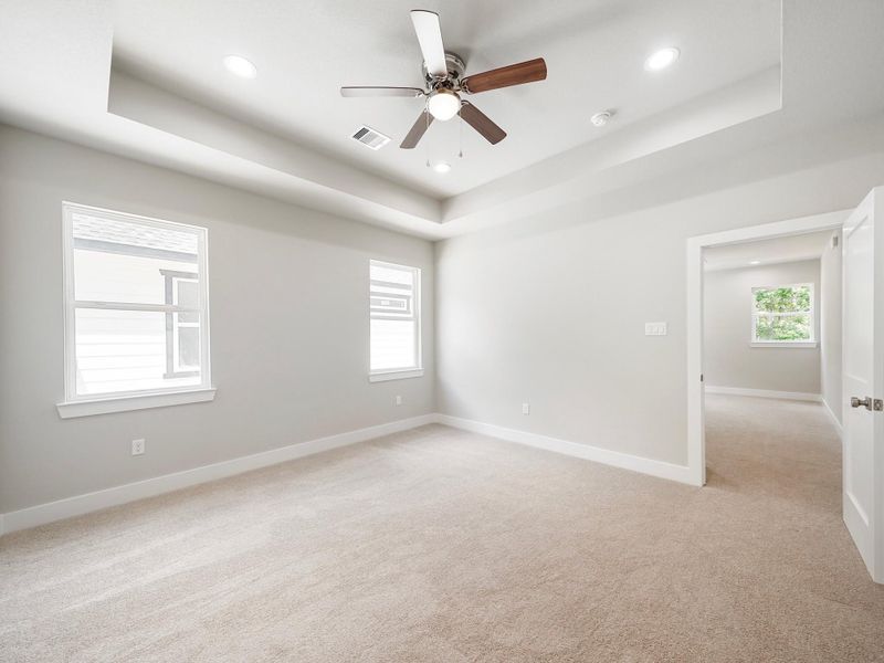 Spacious, unfurnished interior of a new home in , Houston (Image 22).