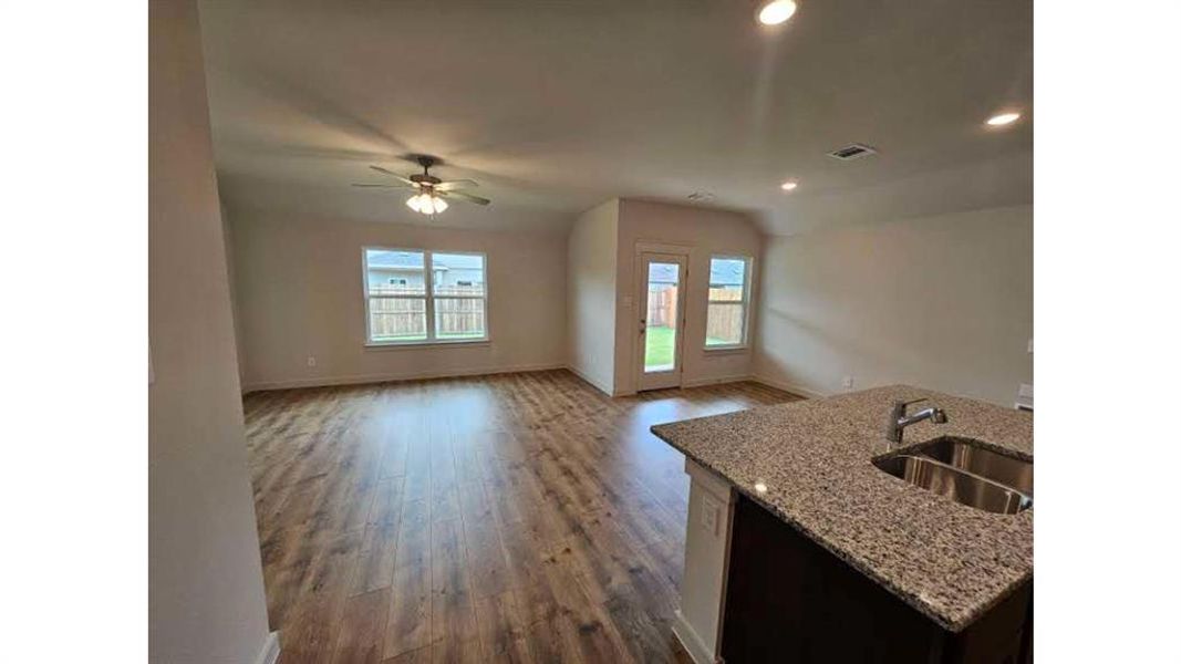 Spacious, unfurnished interior of a new home in Patriot Estates, Venus (Image 19).