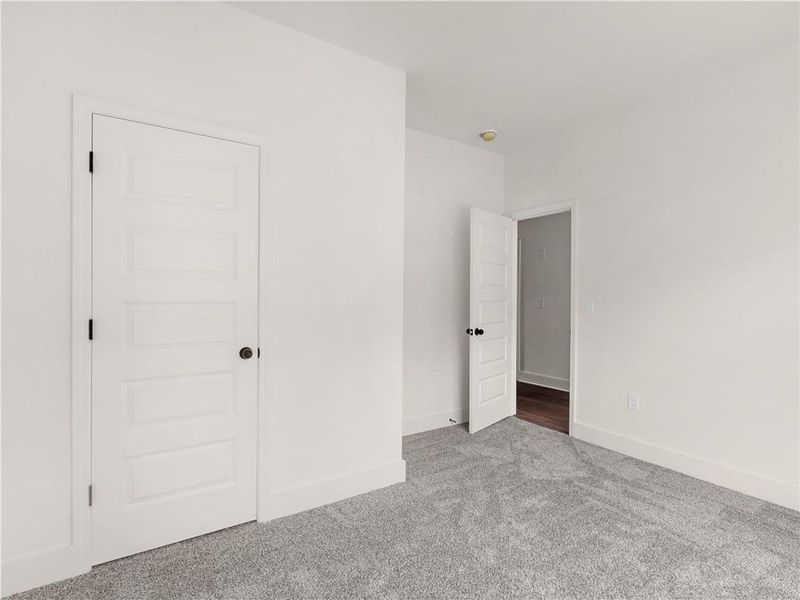 Spacious, unfurnished interior of a new home in , Mansfield (Image 39).