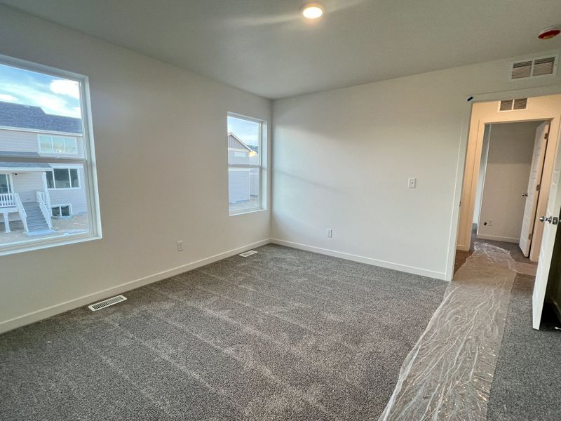 Spacious, unfurnished interior of a new home in Union Colony West, Greeley (Image 25). Spacious, unfurnished interior of a new home in Union Colony West, Greeley (Image 25).