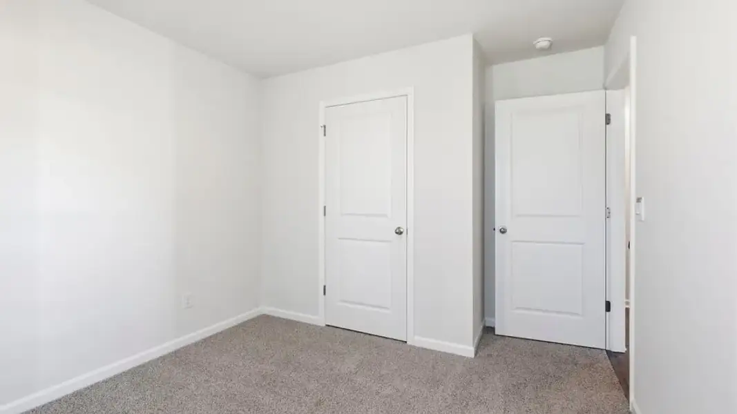 Spacious, unfurnished interior of a new home in Cedar Gap, Fountain Inn (Image 20).