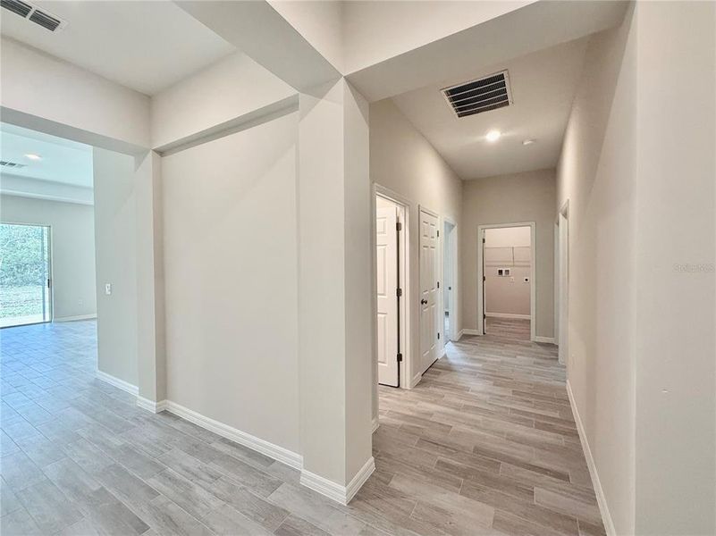 Spacious, unfurnished interior of a new home in , Eustis (Image 34).