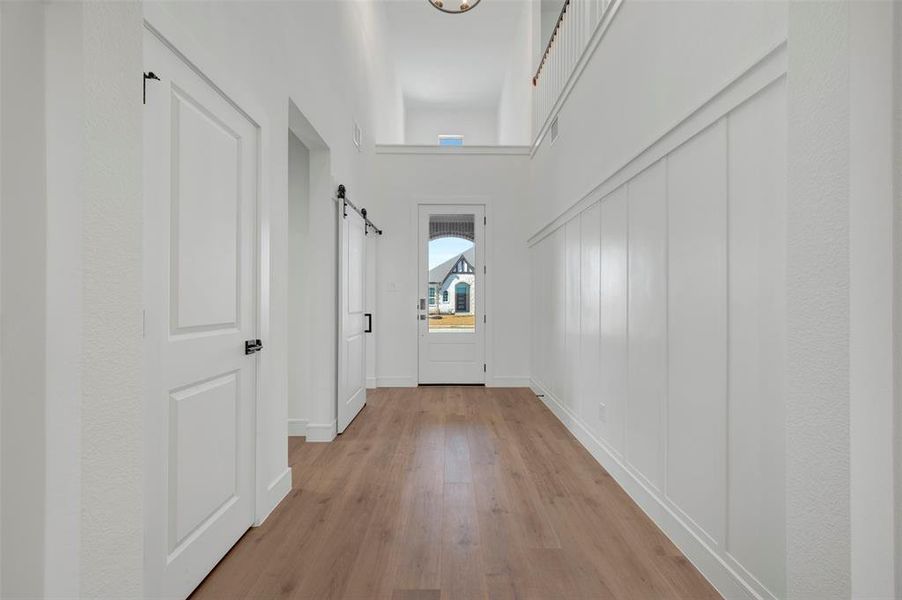 Spacious, unfurnished interior of a new home in Timberbrook, Justin (Image 22). Spacious, unfurnished interior of a new home in Timberbrook, Justin (Image 22).