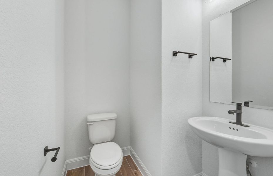 Furnished interior view inside a new home in Santa Rita Ranch, Liberty Hill (Image 12).
