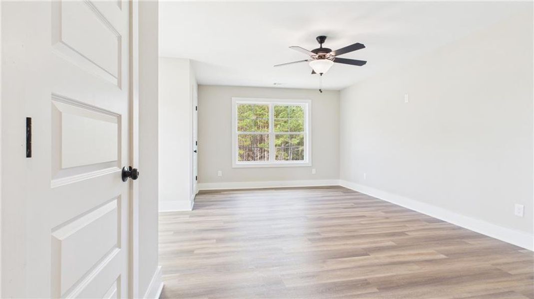 Spacious, unfurnished interior of a new home in , Atlanta (Image 17).