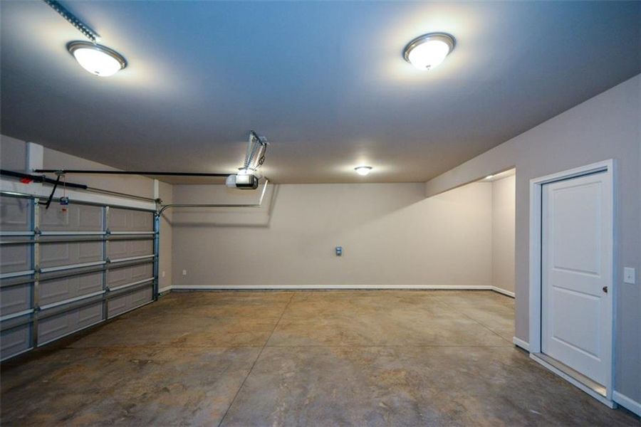 Spacious, unfurnished interior of a new home in , Winder (Image 51).