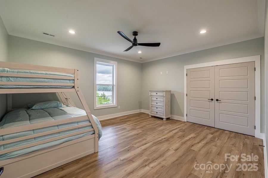 Image 38 of a home in .