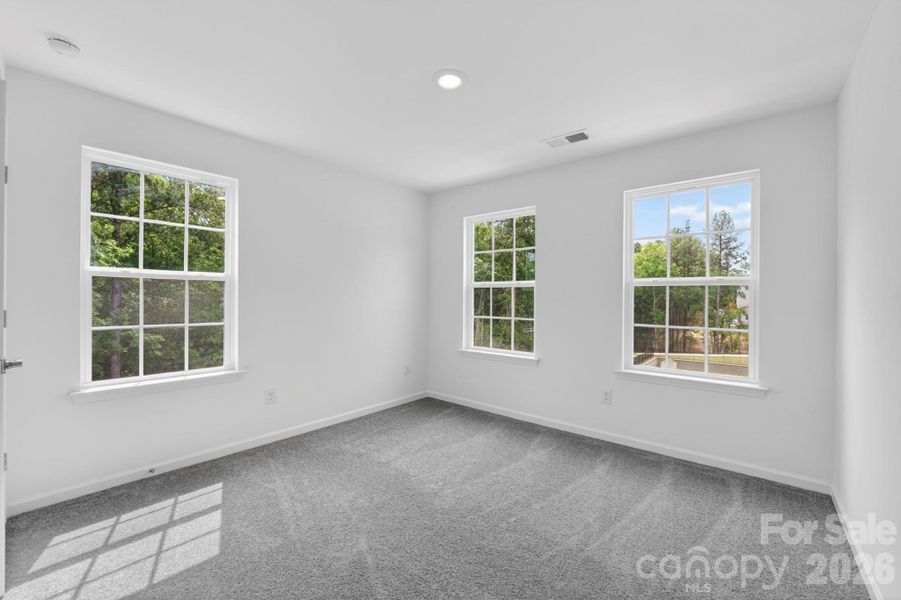 Spacious, unfurnished interior of a new home in Village of Waxhaw, Waxhaw (Image 11).