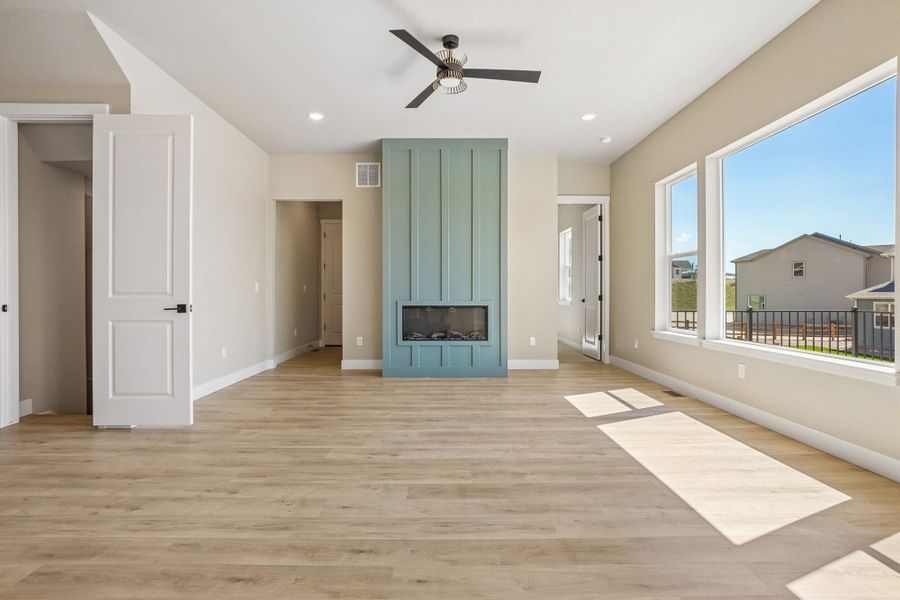 Spacious, unfurnished interior of a new home in Jackson Creek North, Monument (Image 39).