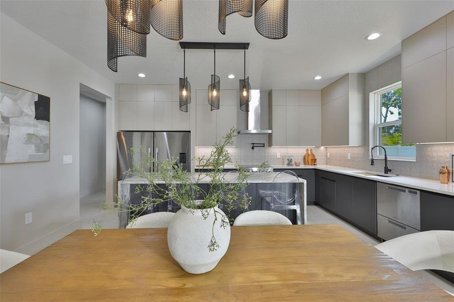 Furnished interior view inside a new home in , Tampa (Image 55).
