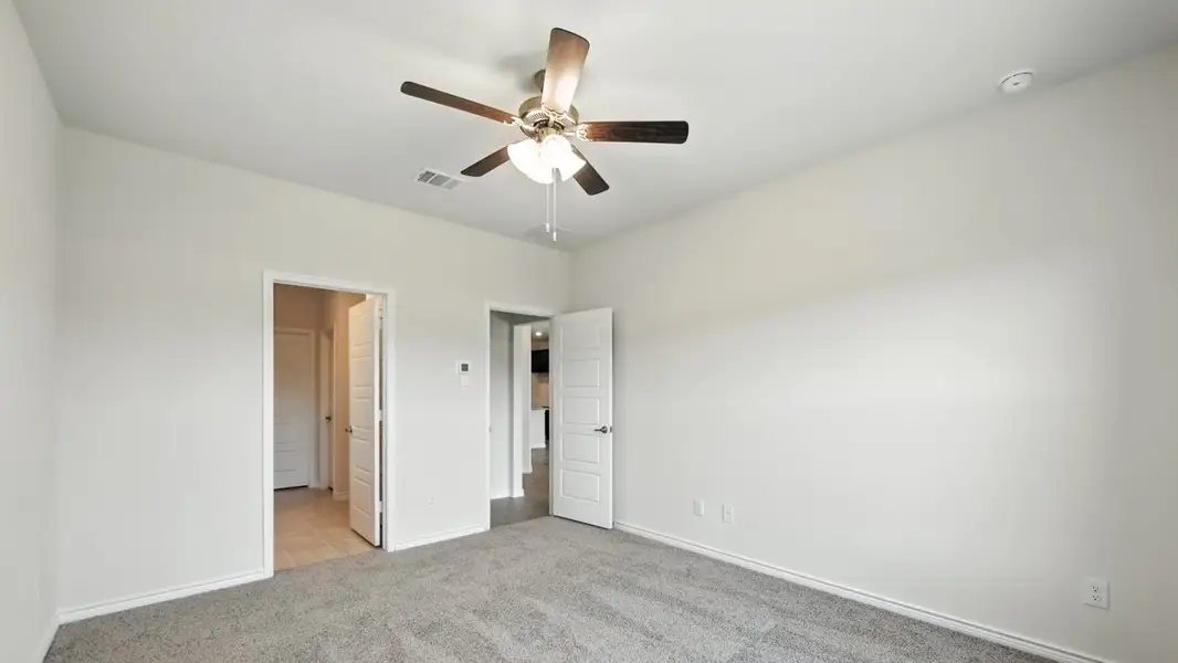 Spacious, unfurnished interior of a new home in The Woods at Lindsey Place, Anna (Image 7). Spacious, unfurnished interior of a new home in The Woods at Lindsey Place, Anna (Image 7).