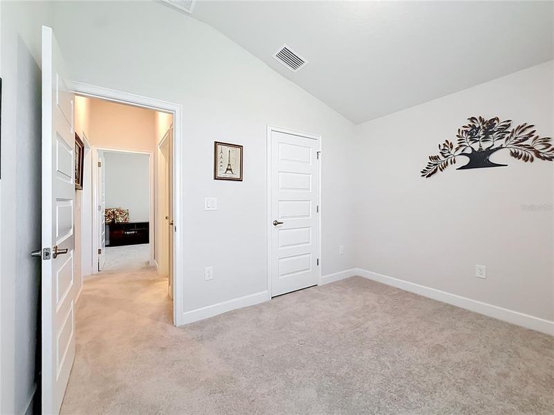 Spacious, unfurnished interior of a new home in , Spring Hill (Image 41).