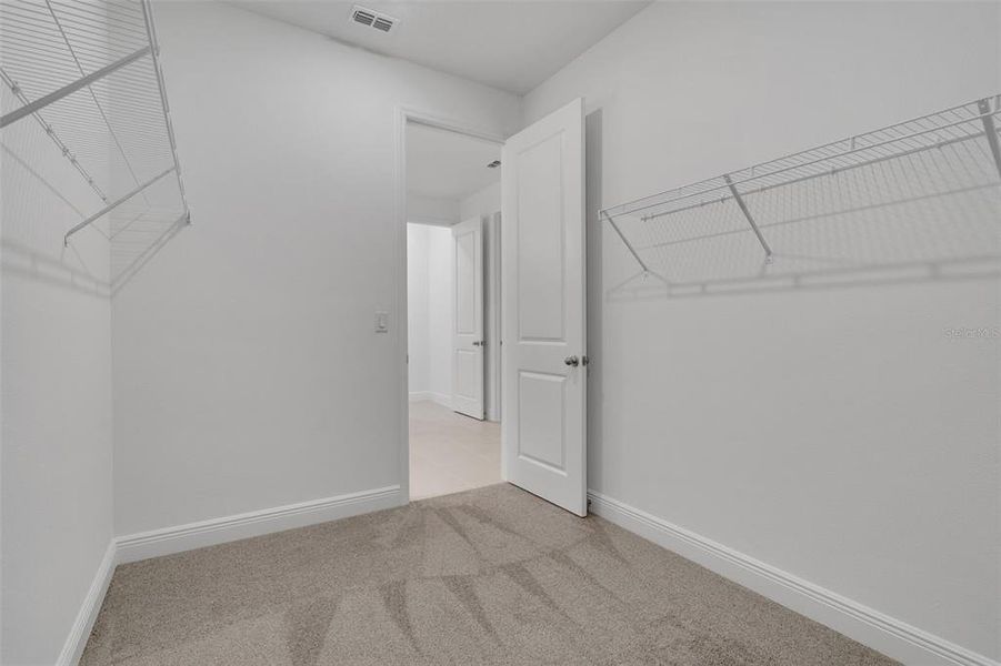 Spacious, unfurnished interior of a new home in Reserve at Hammock Oaks, Lady Lake (Image 28).