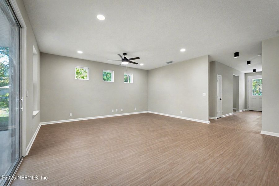 Spacious, unfurnished interior of a new home in , Green Cove Springs (Image 39). Spacious, unfurnished interior of a new home in , Green Cove Springs (Image 39).