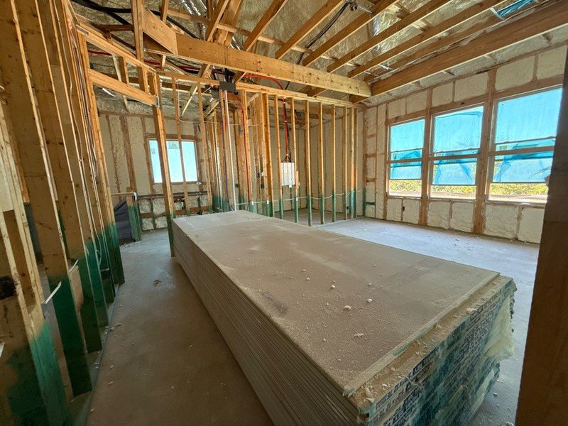 Spacious, unfurnished interior of a new home in Creekview Addition, Van Alstyne (Image 6).