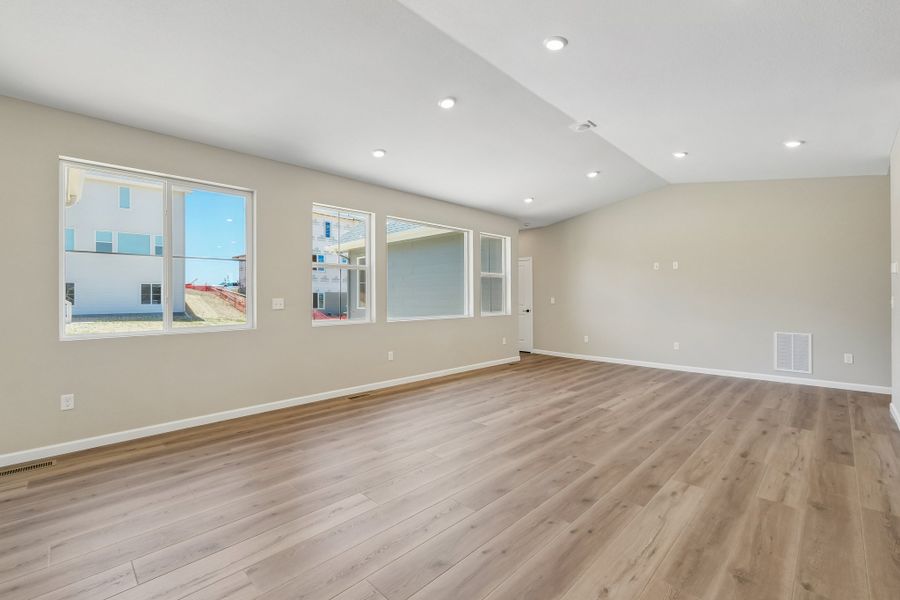 Spacious, unfurnished interior of a new home in The Aurora Highlands, Aurora (Image 9). Spacious, unfurnished interior of a new home in The Aurora Highlands, Aurora (Image 9).