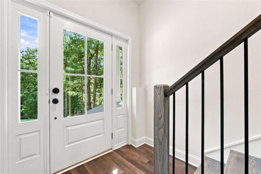 Spacious, unfurnished interior of a new home in , Waleska (Image 11).