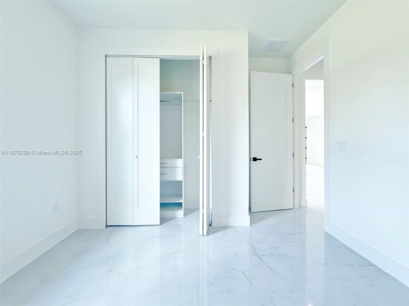 Image 13 of a home in . Image 13 of a home in .