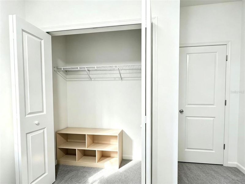 Spacious, unfurnished interior of a new home in , Ocala (Image 24).