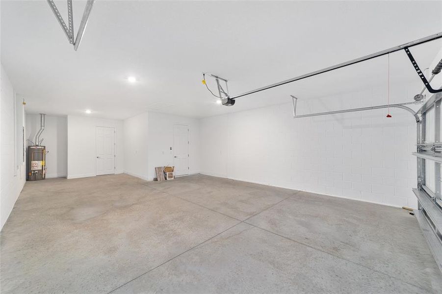 Spacious, unfurnished interior of a new home in On Top of the World Communities, Ocala (Image 33).