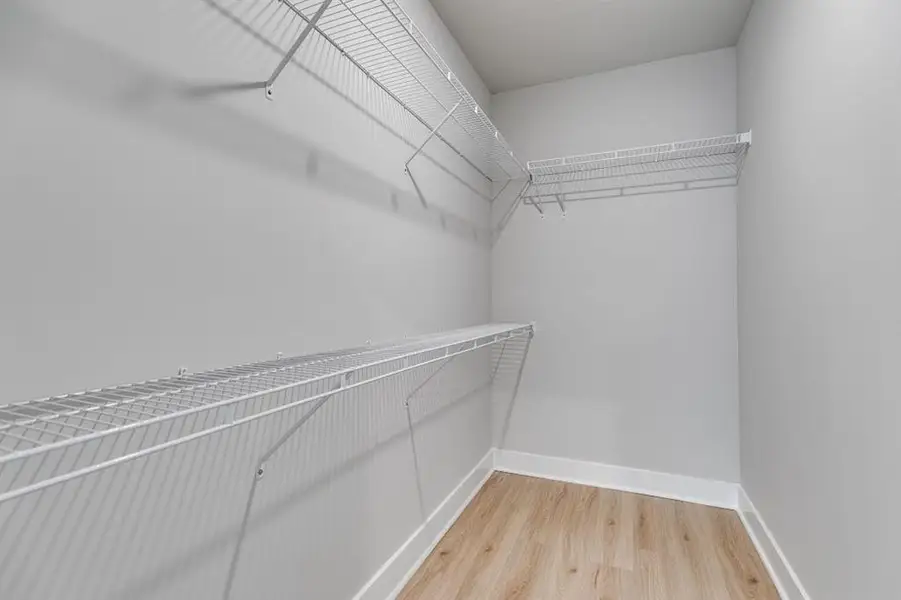 Spacious, unfurnished interior of a new home in , Cedartown (Image 23).